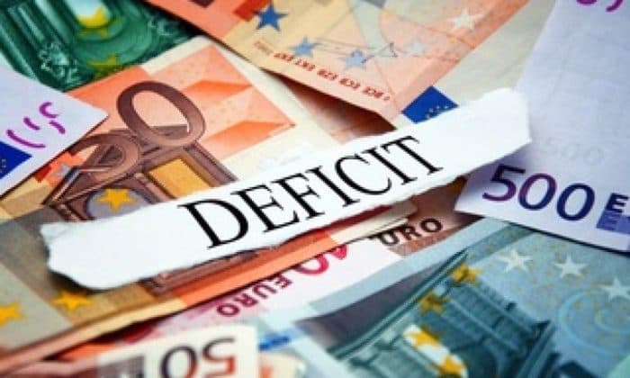 Ce spune Fitch despre criza politică din România şi riscul semnificativ pentru eforturile de consolidare fiscală