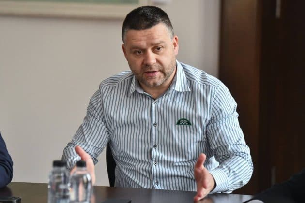 Ciprian Ciucu anunță că 32 de străzi din cartierul Henri Coandă vor fi sistematizate și asfaltate. Lucrările vor dura un an