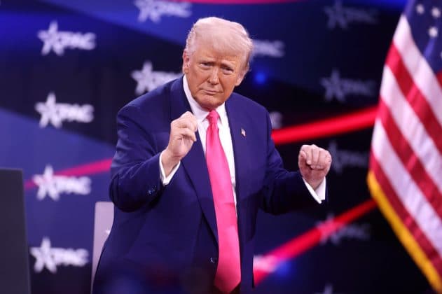 Trump anunță reluarea bombardamentelor americane asupra Iranului
