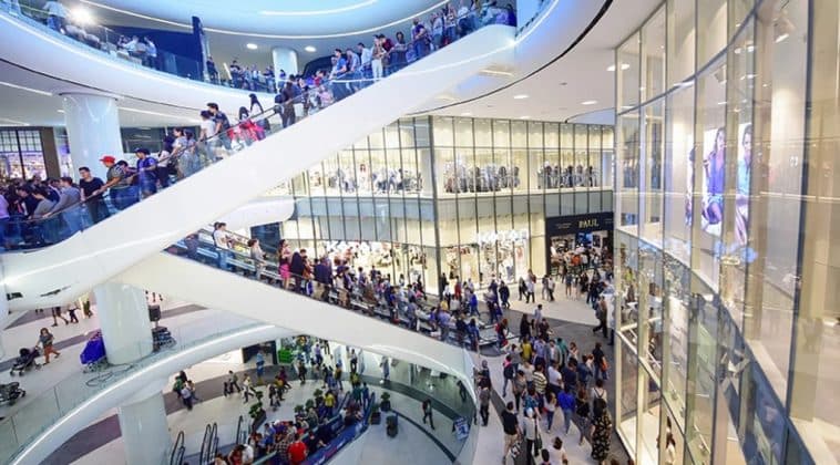 Așa ceva nu s-a mai întâmplat: magazinul pe care bucureștenii l-au vrut înapoi se redeschide oficial în Mega Mall
