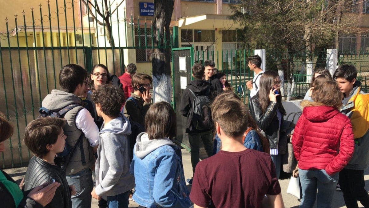 Care sunt școlile absolvite de cei 7 elevi cu media 10 la Evaluarea Națională la care a fost cel mai dificil de atins media maximă