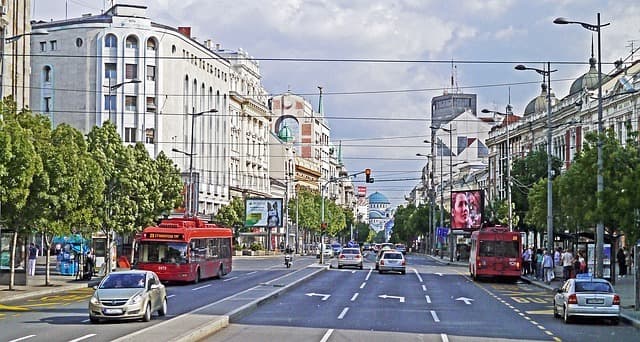 Guvernul sârb, acuzat de studenți și de conducerea Uiversității din Belgrad că instrumentalizează moartea unei tinere care a căzut de la fereastra Facultății de Filosofie