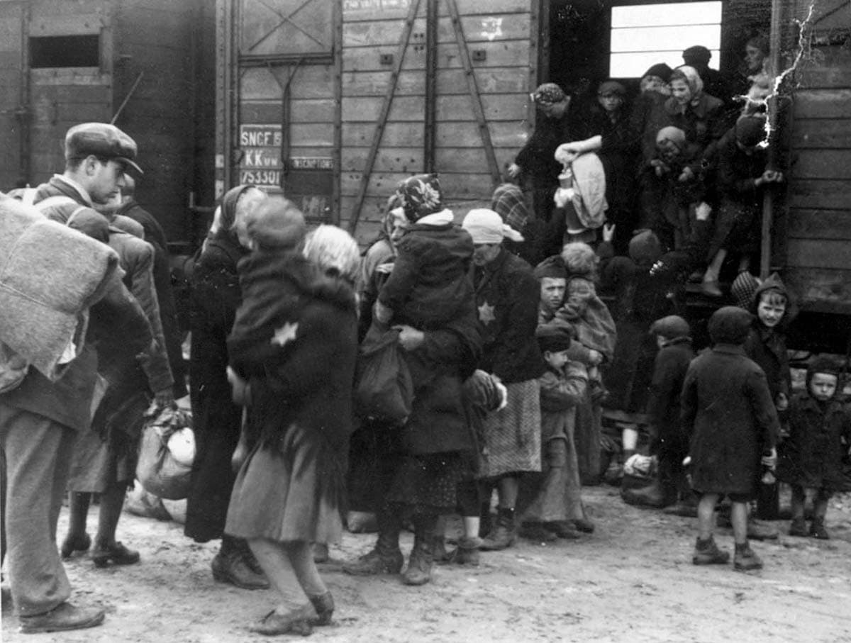 Un medic care a supraviețuit Holocaustului a fost declarat cetățean de onoare post-mortem al orașului Baia Mare