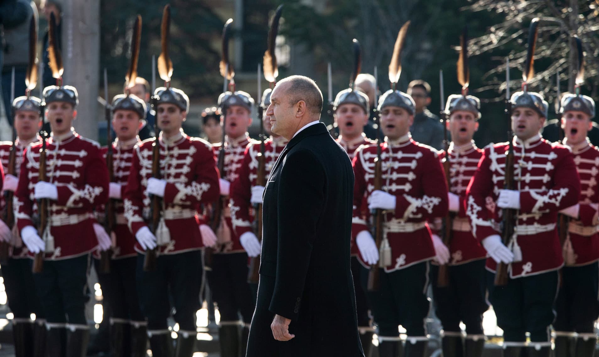 Premierul Radev i-a propus lui Trump o înțelegere: eliminarea vizelor în schimbul avioanelor americane în Bulgaria