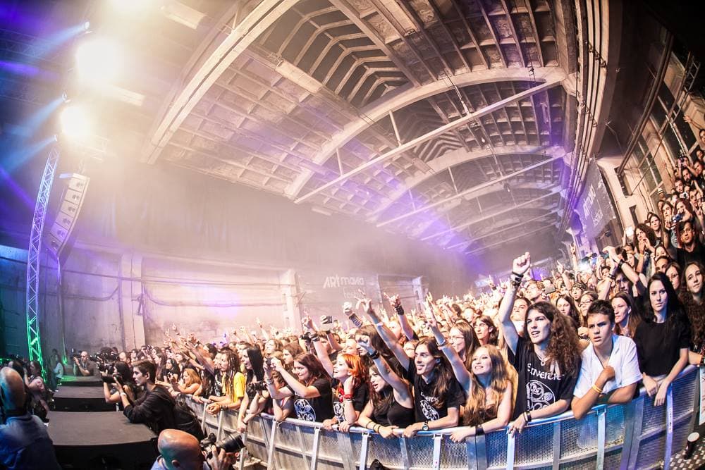 Iron Maiden, Metallica, dar și K-pop și Eros Ramazzotti. Lunile aprilie și mai promit concerte pentru toate gusturile / Lista evenimentelor