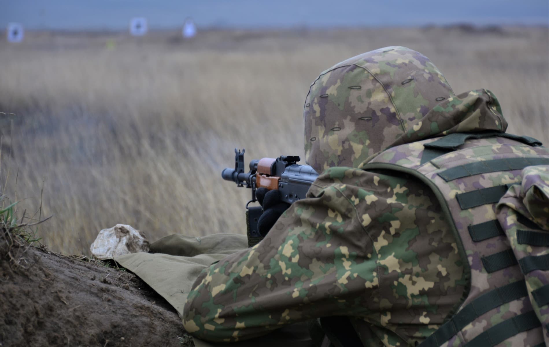 Ucraina intensifică pregătirea militară practică a elevilor din licee