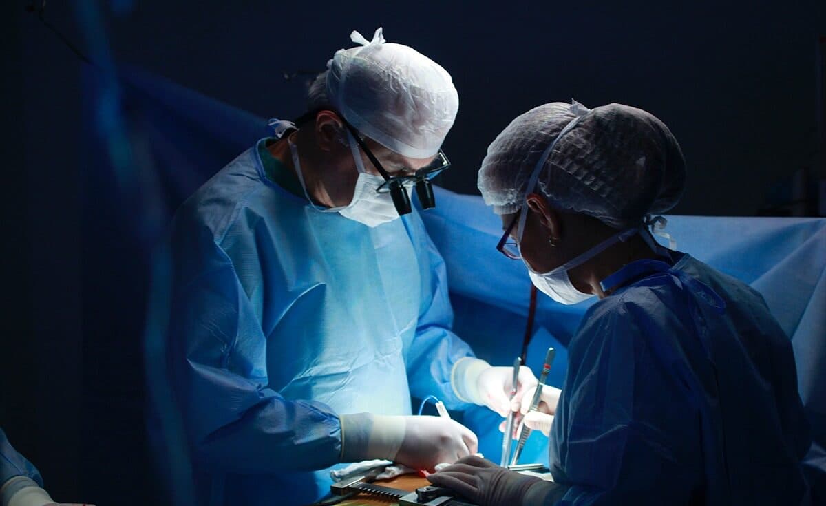 Intervenție în premieră la Iași: medicii au salvat un copil de 7 luni / ”E un copil cu multiple malformații, o malformație cardiacă și o malformație arterio-venoasă la nivelul creierului”