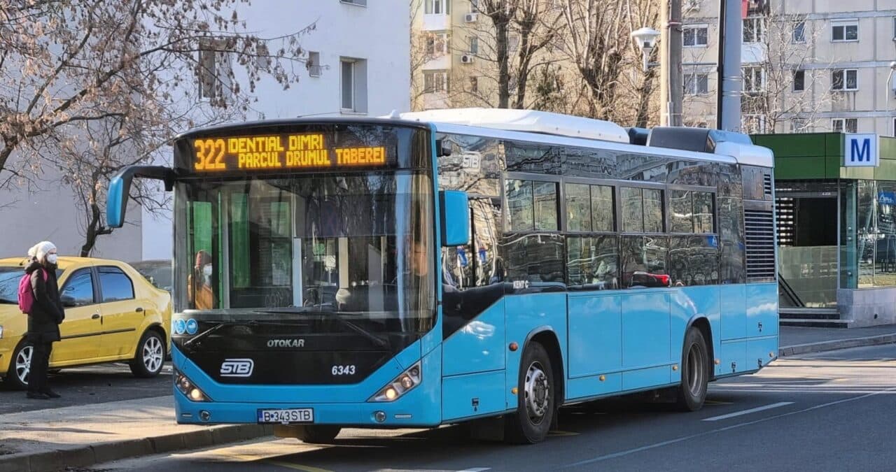 Douăzeci de şoferi de la STB, acuzaţi că au furat o tonă de motorină