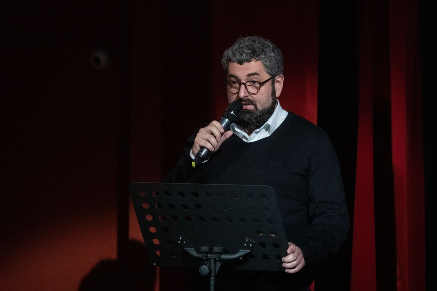„Analfabetism cras cu numele Bibliotecii Naționale”: Festivalul Internațional de Spiritualitate, Terapii Alternative și Produse Bio este găzduit de Biblioteca Națională a României – avertizează profesorul Bogdan Oprea