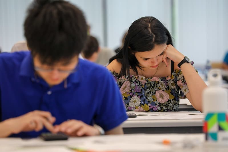Germania ia măsuri împotriva trișatului cu inteligența artificială la examenul de admitere la universitate