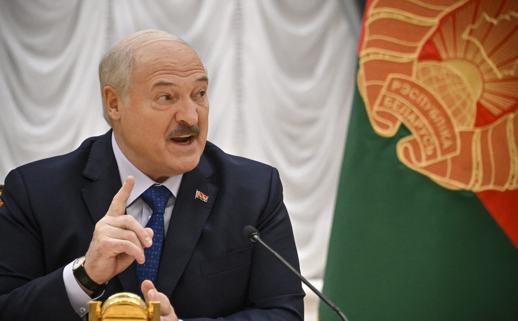 Dictatorul Lukașenko a grațiat 28 de prizonieri din Belarus pentru a relaxa legăturile cu Occidentul / Belarus are încă 864 de prizonieri politici, inclusiv 21 de jurnaliști
