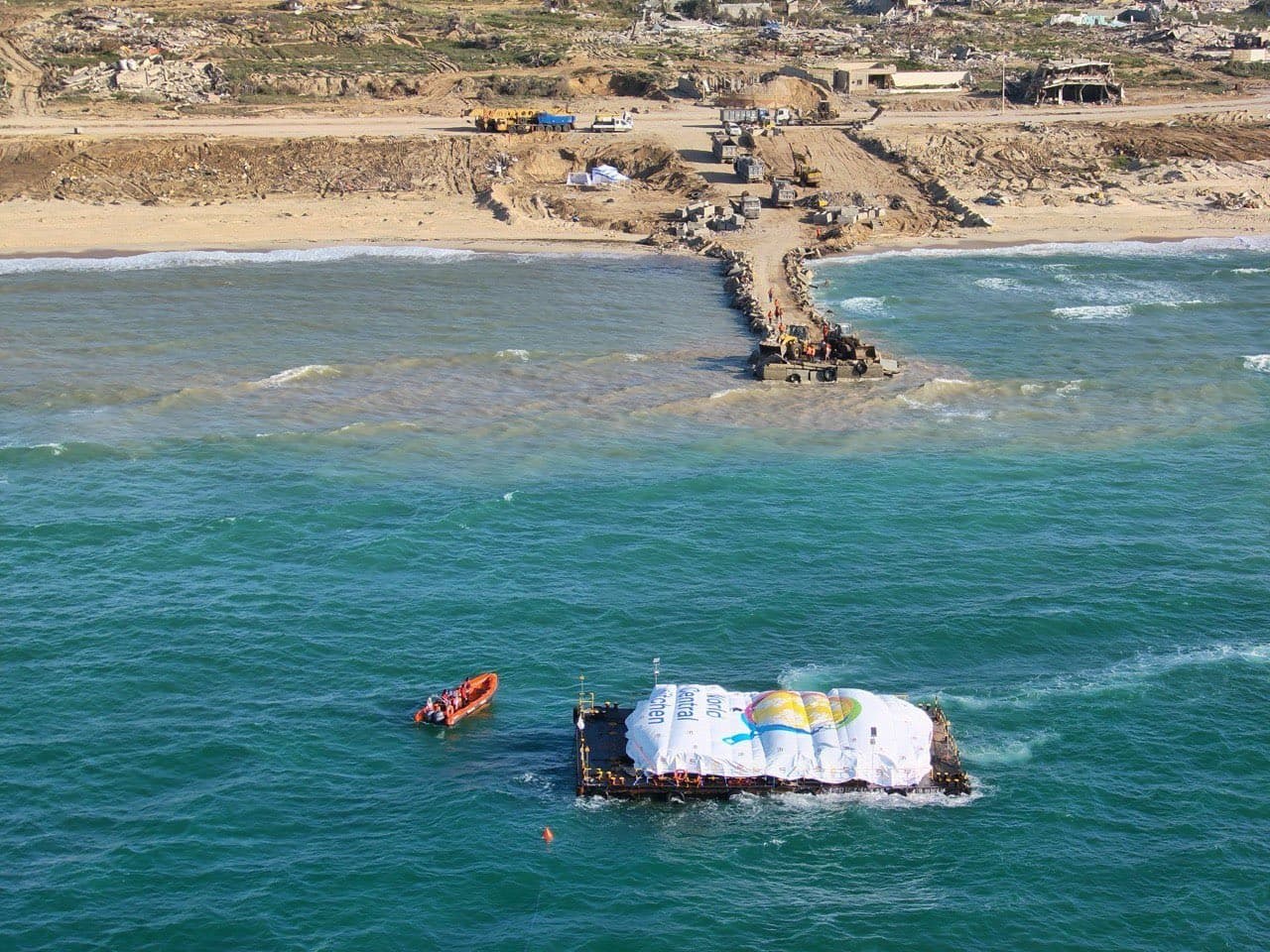 O nouă flotilă pentru Gaza, formată din 50 de ambarcaţiuni, a plecat din portul turcesc Marmaris / Este a treia tentativă de a sparge blocada israeliană