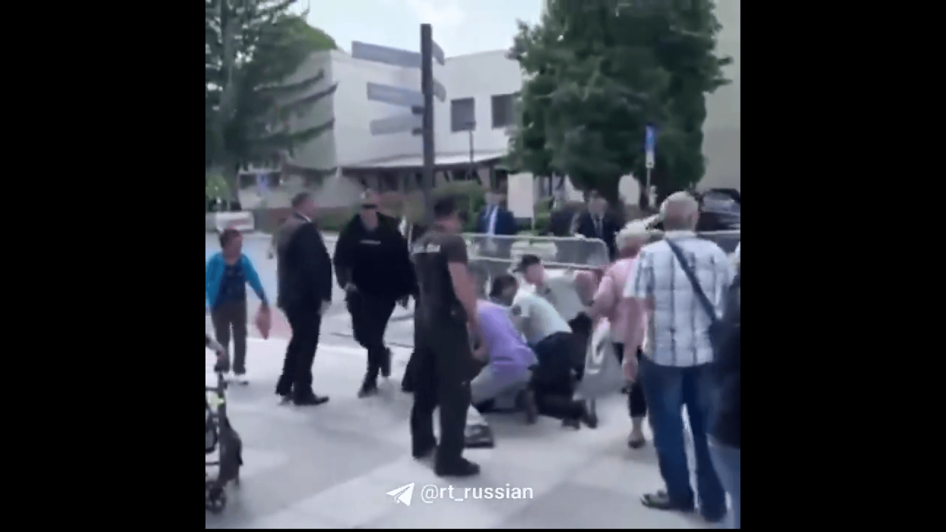 Justiția din Slovacia menţine condamnarea la 21 de ani de închisoare pentru autorul atacului contra premierului Fico