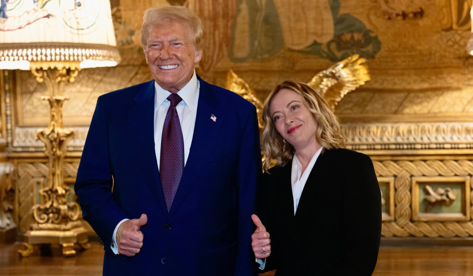 UPDATE Trump: Meloni m-a implorat să fac o fotografie cu ea, mi-a fost milă de ea / Răspunsul italiencei: ”Declarații inventate. Eu și Italia nu implorăm niciodată”