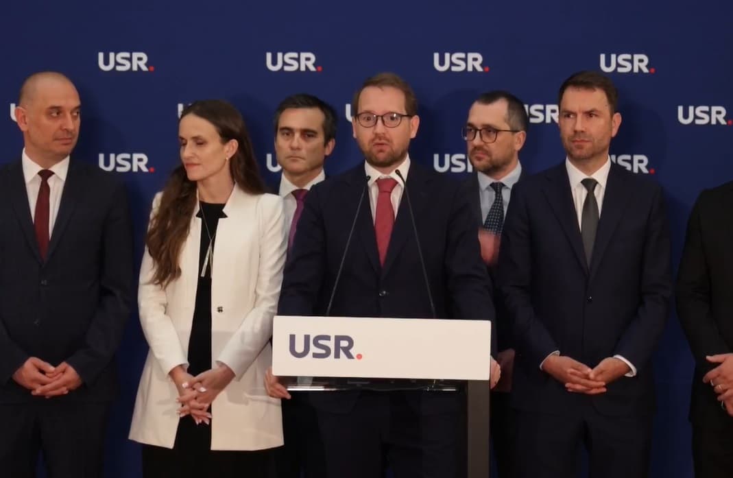 USR: Guvernul Veştea nu are susţinerea cetăţenilor, nu o va avea nici pe a noastră / Fritz, mandatat să poarte discuţii cu Bolojan şi cu Kelemen Hunor, în dialog şi cu preşedintele Nicuşor Dan, pentru o soluţie comună de ieşire din criză