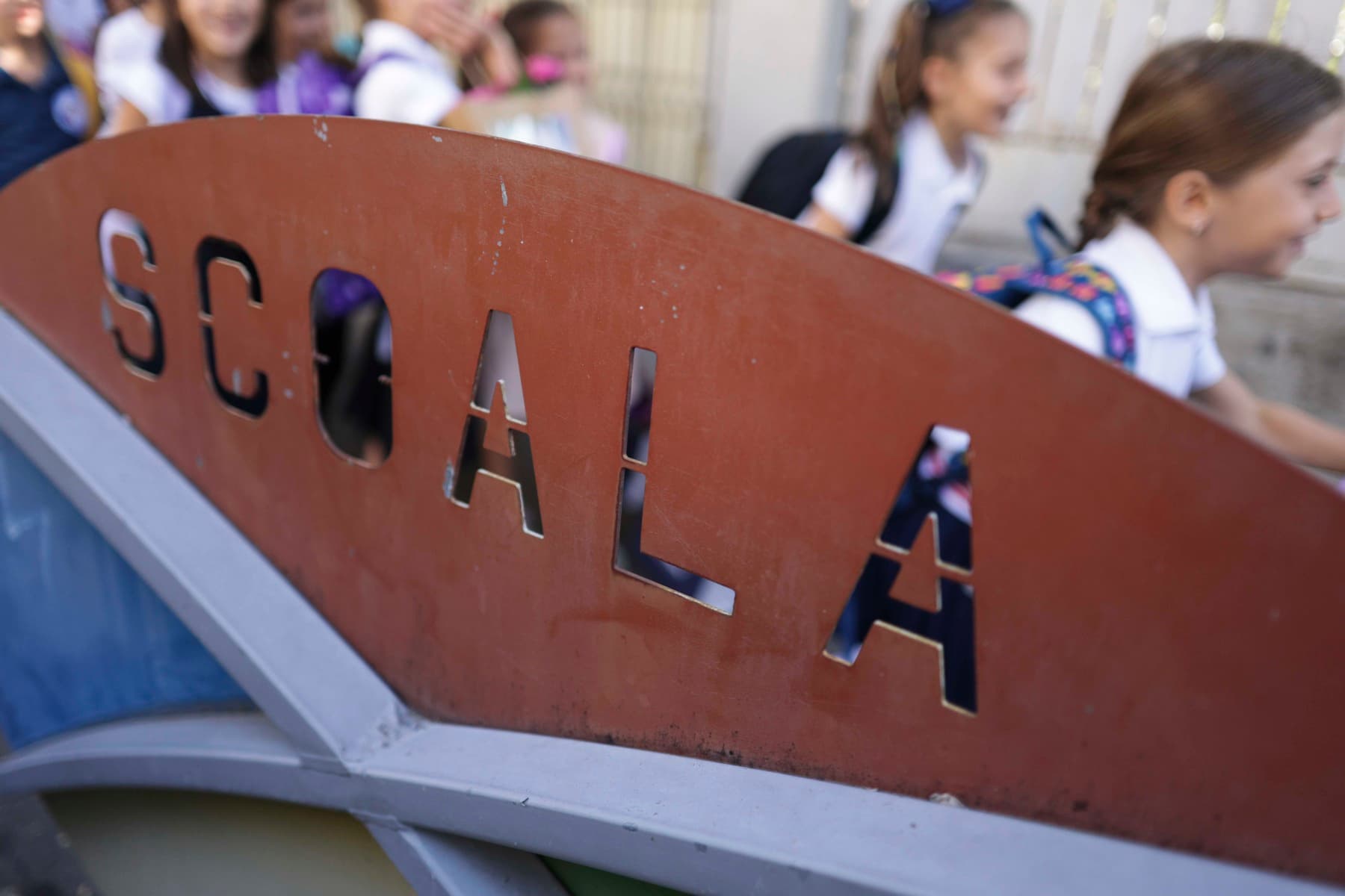Elevii dau proba la Limba română la Evaluarea Naţională la clasa a IV-a