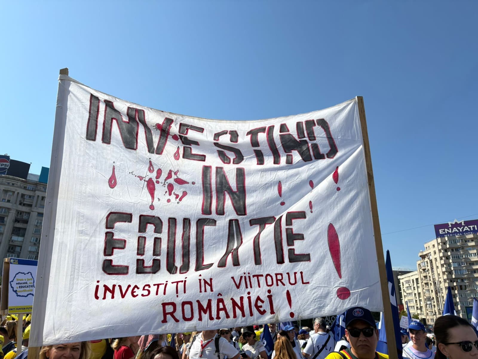 Profesorii încep să-și recupereze banii. Ministerul Educației a achitat primele datorii