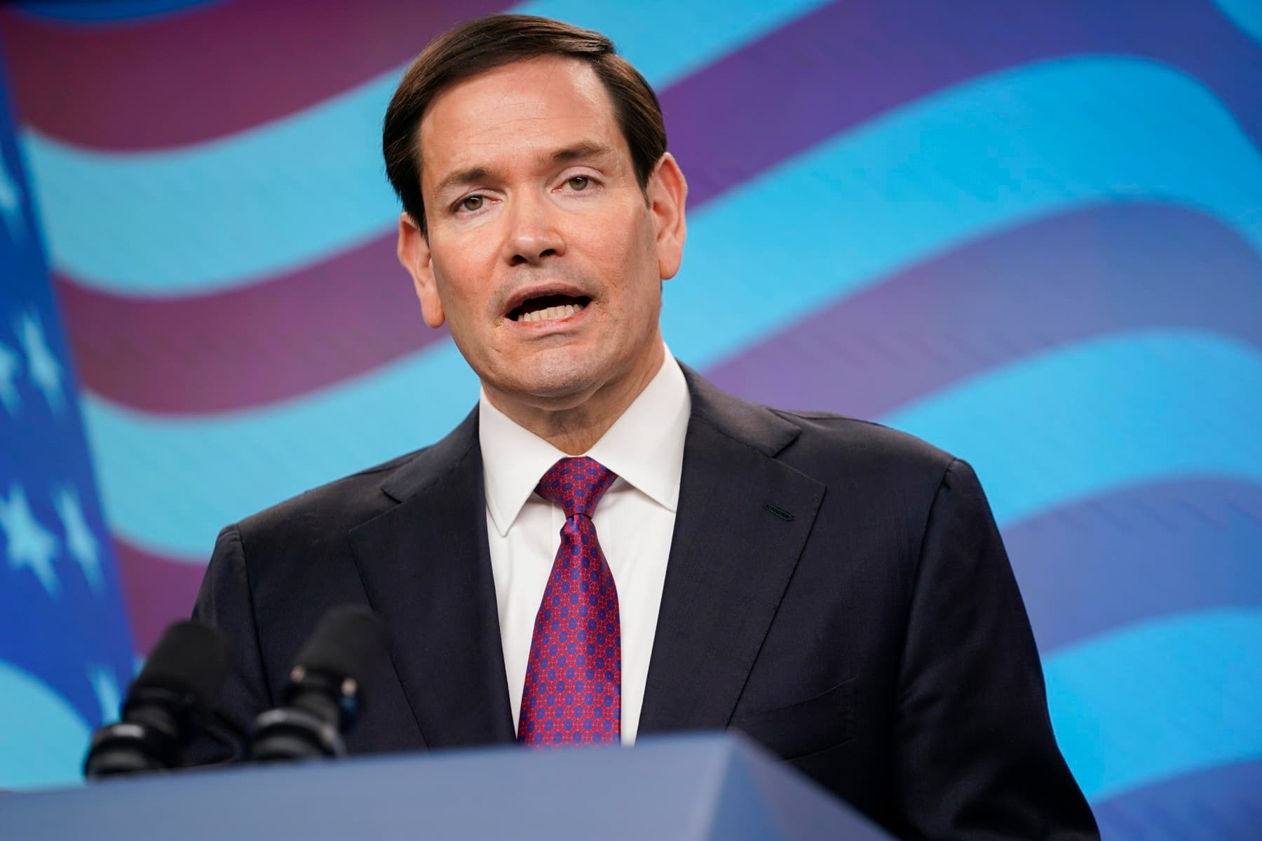 Secretarul de stat american Marco Rubio a propus poporului cubanez „o nouă relaţie” cu Statele Unite / Cuba se confruntă cu lipsuri severe de combustibil şi pene de curent pe scară largă