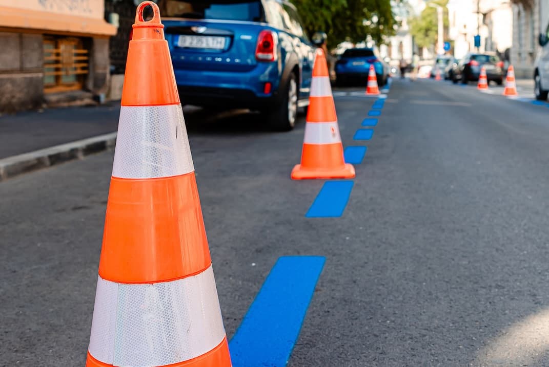 Parcarea de 5 lei în București costă de fapt 6 lei pe oră / Aplicațiile folosite de către șoferi au costuri suplimentare
