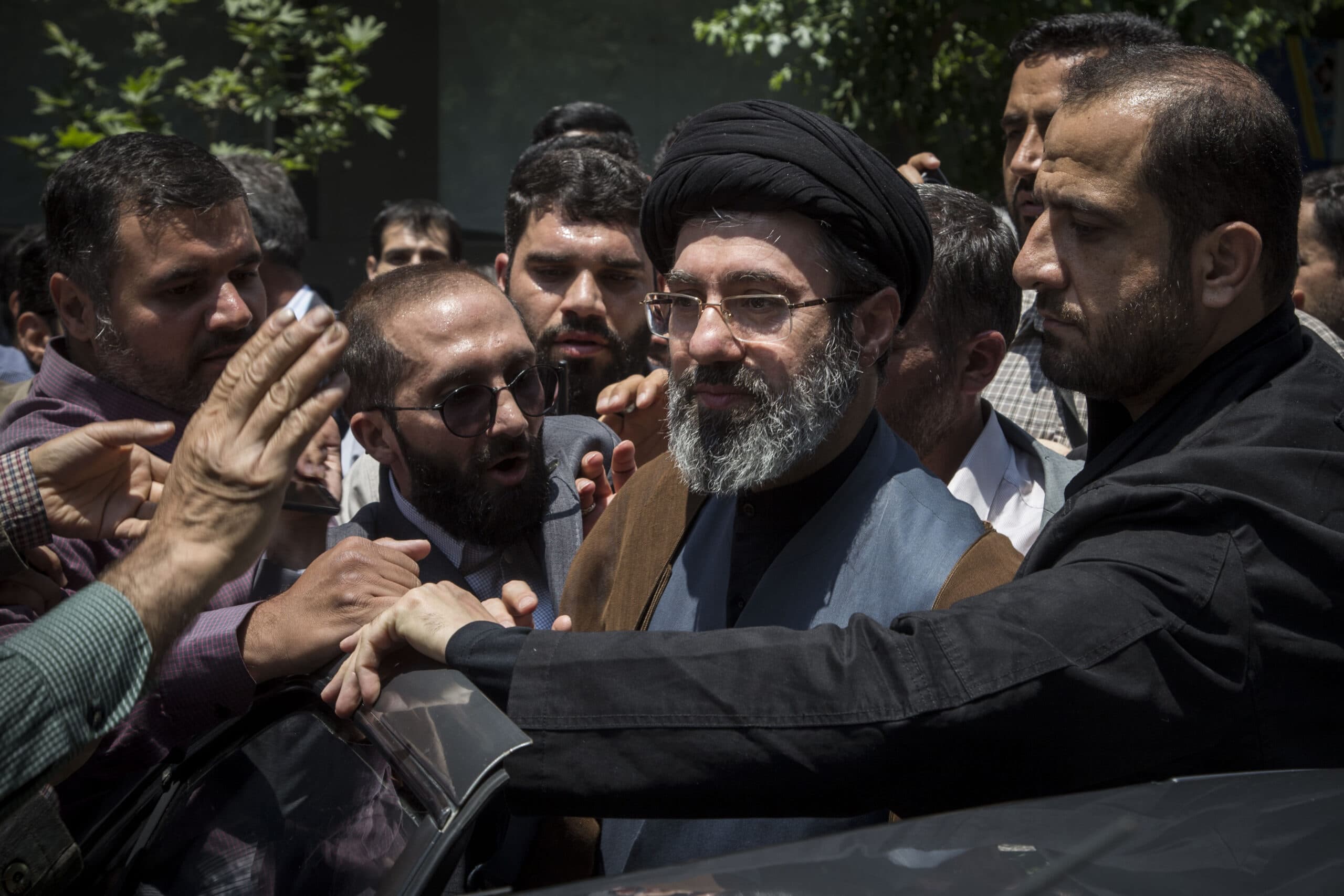Liderul iranian suprem Mojtaba Khamenei anunţă că a autorizat memorandumul de înţelegere cu SUA, „dorit de Trump cu disperare”