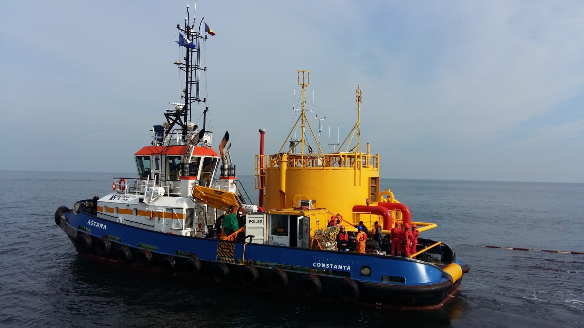 Compania Midia Marine Terminal anunţă începerea lucrărilor de ranfluare a remorcherului scufundat în martie / Doi marinari au murit şi alţi trei sunt daţi dispăruţ