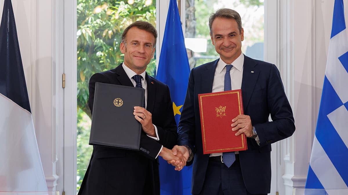 Franța și Grecia își consolidează alianța strategică prin nouă acorduri și o clauză de asistență militară reciprocă