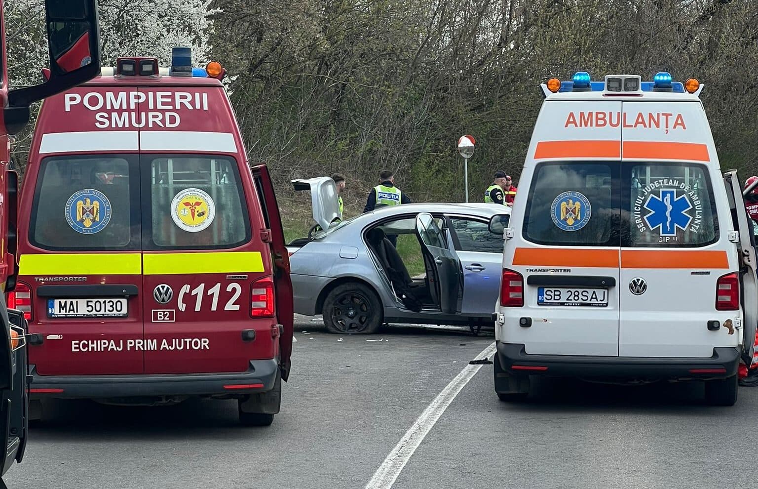 FOTO Accident rutier grav produs la ieșire din municipiul Mediaș spre Moșna / A fost activat Planul Roșu de Intervenție / Șase persoane au fost rănite