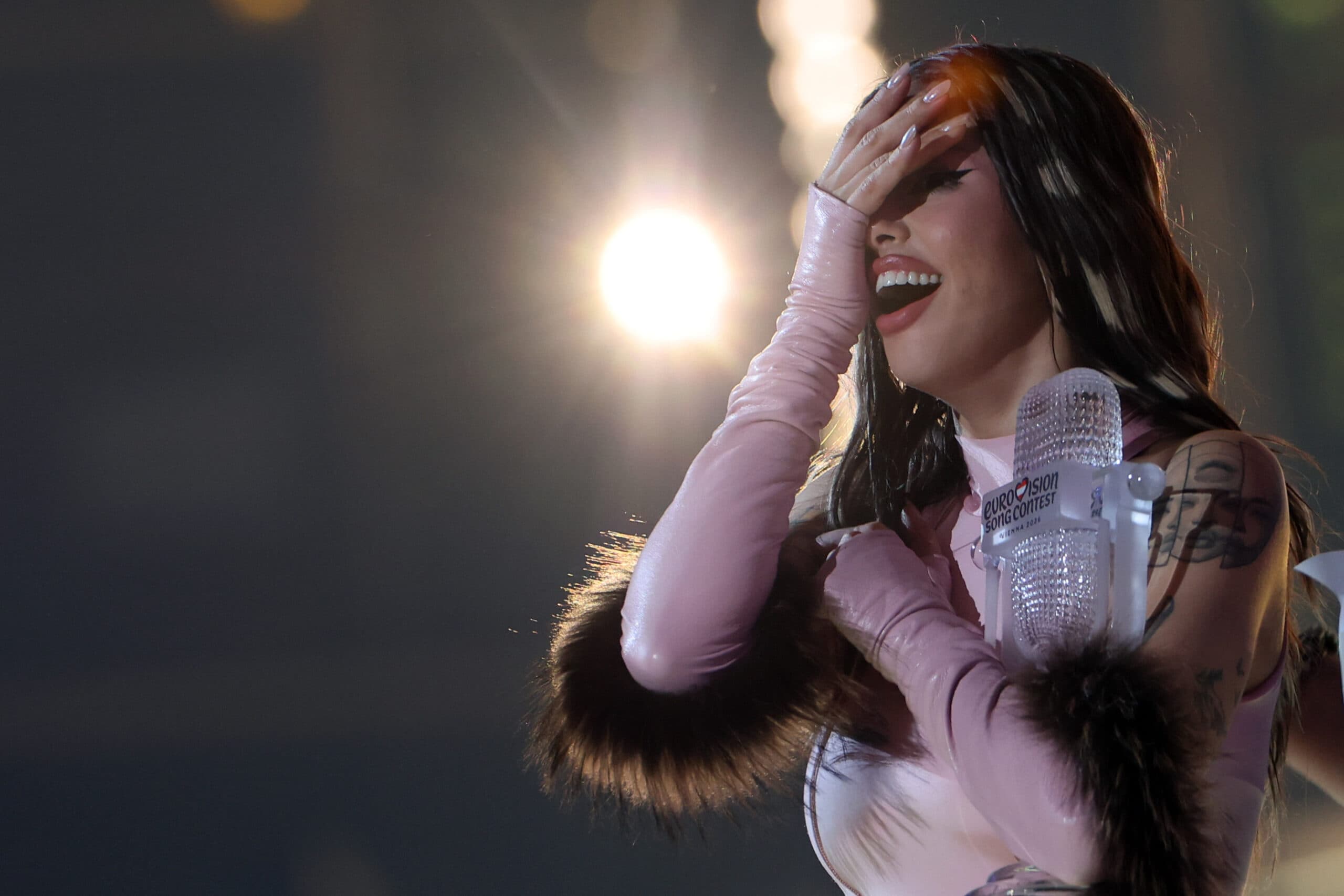 Cum a fost DARA, câștigătoarea Eurovision 2026, la un pas să renunțe de două ori: „Nu voiam să-mi risc sănătatea mintală”
