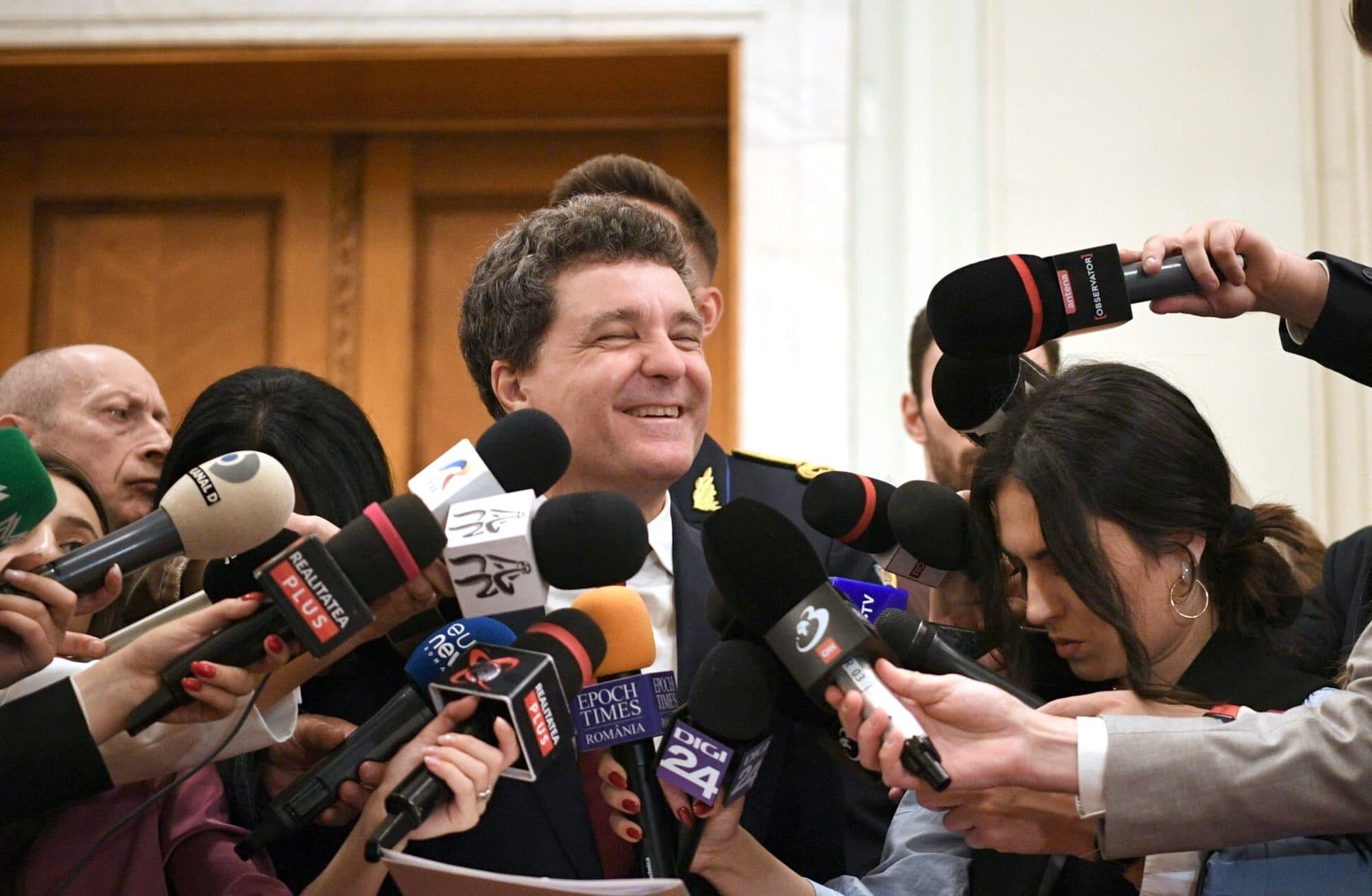 Președintele Nicușor Dan pleacă la Bruxelles, în toiul crizei politice majore. Ce este pe agenda Consiliului