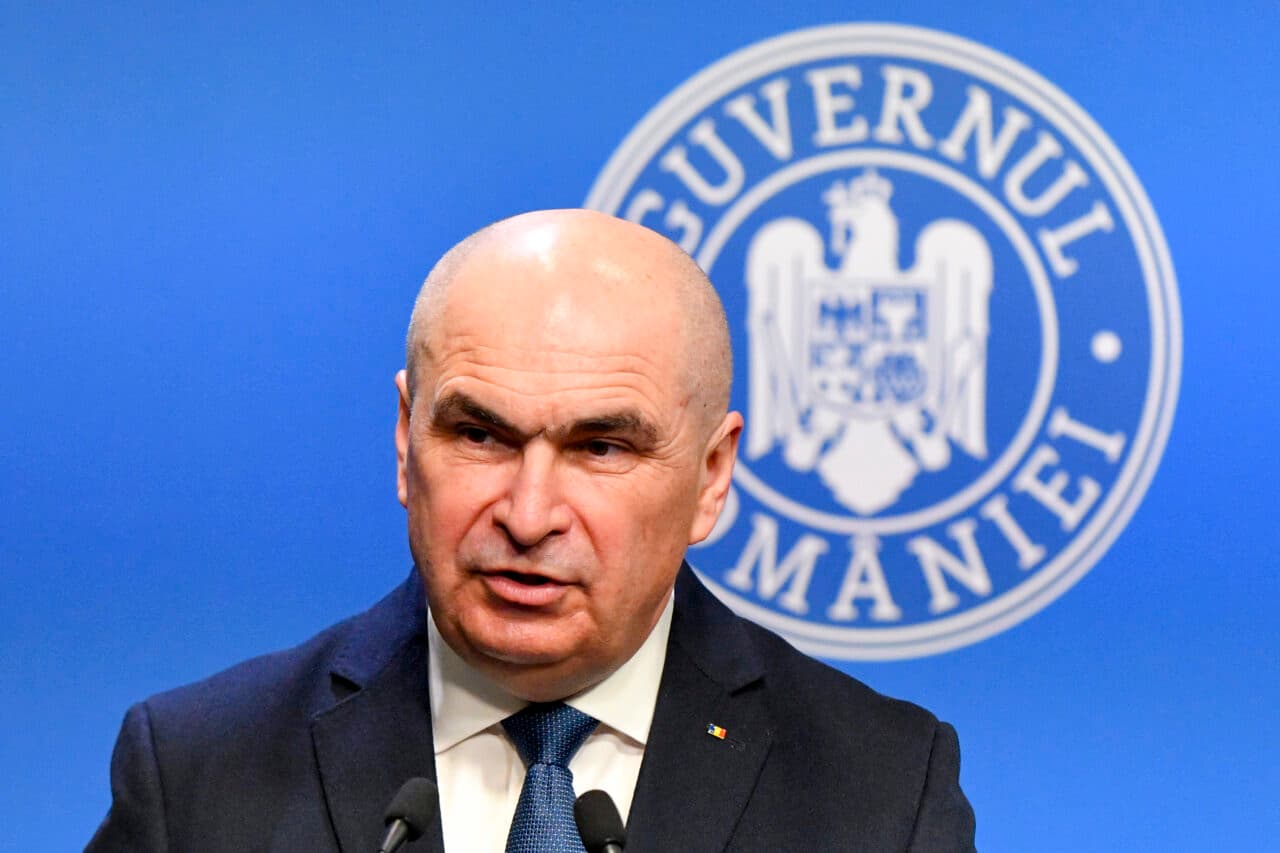 Cum comentează Bolojan ideea limitării circulației mașinilor la 5 zile pe săptămână