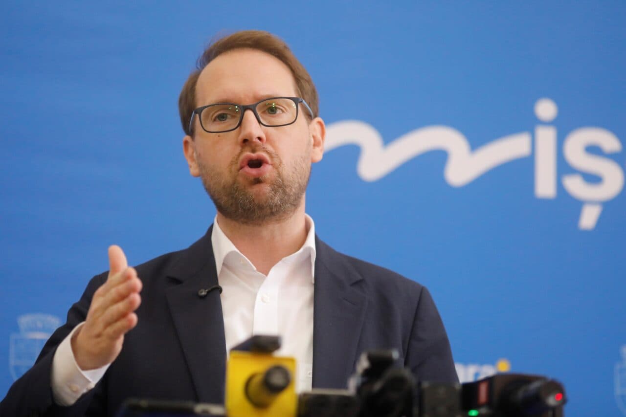 USR se agață de PNL. Mesaj direct adresat liberalilor: „Propunem un acord politic pentru coordonarea pașilor următori”