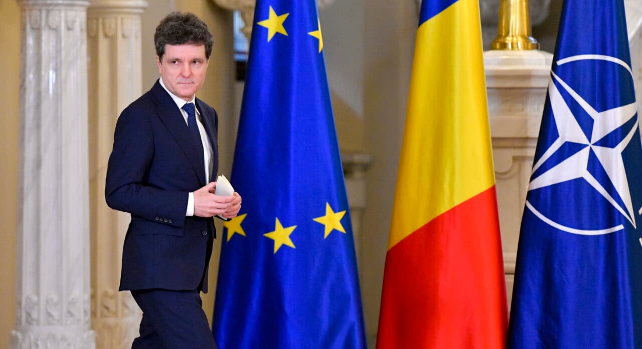 Surse: Nicușor Dan a stabilit calendarul oficial al consultării cu partidele. Abia de săptămâna viitoare, după 13 mai. Care e motivul tărăgănării