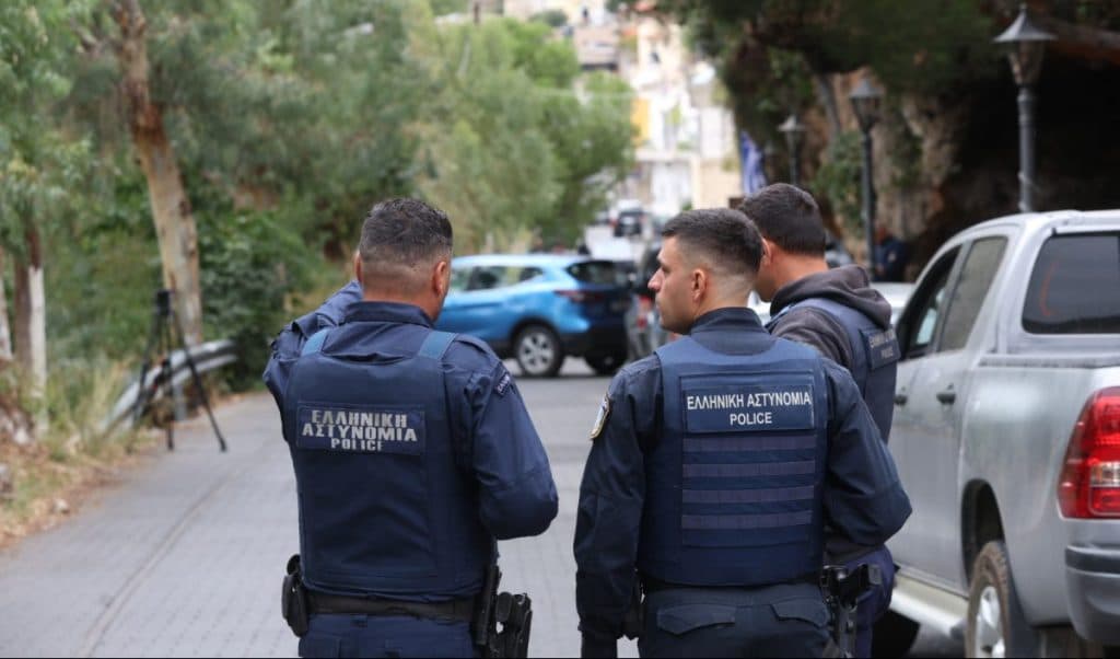 Operațiune de amploare a poliției din Creta: 20 de arestări într-un dosar de fraudă cu fonduri UE pentru agicultură