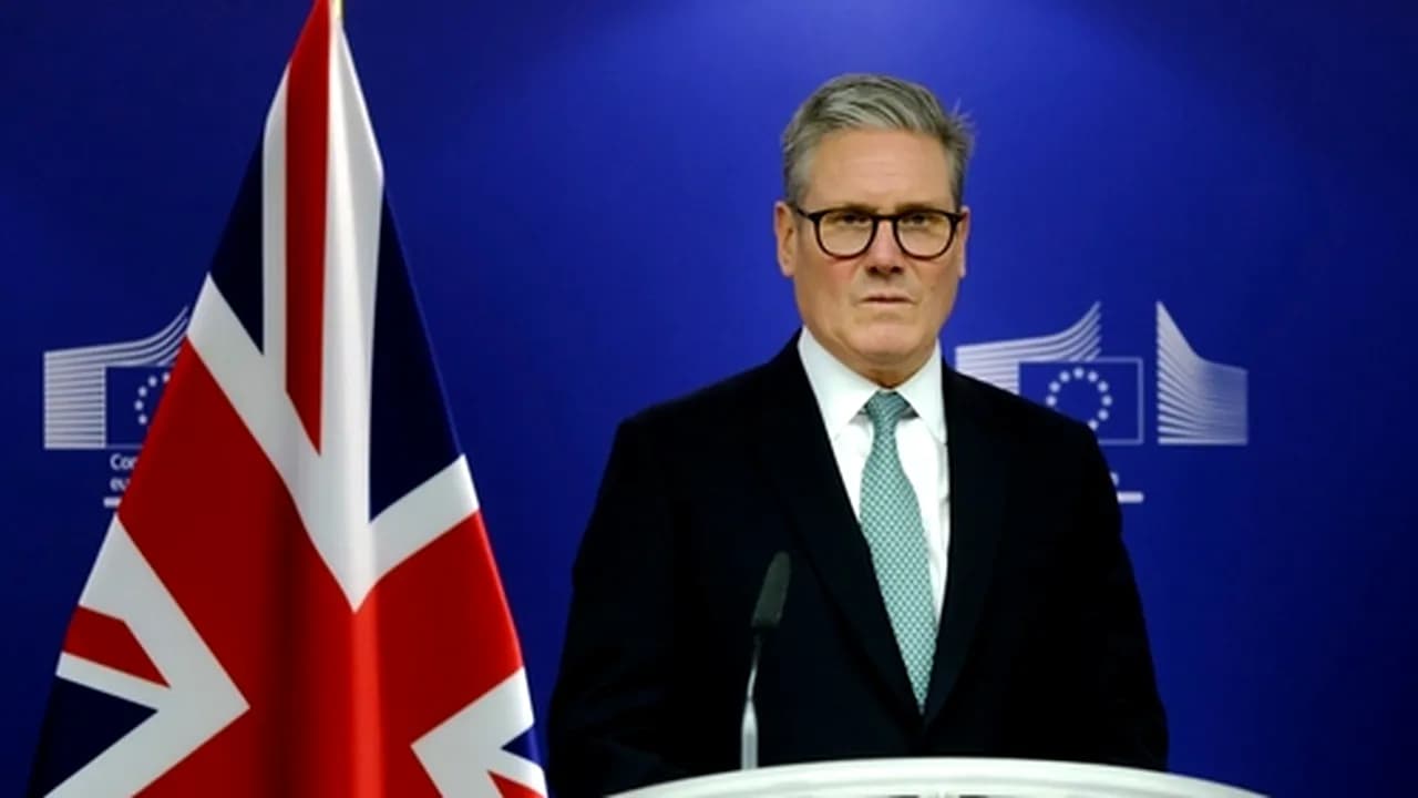 Au demisionat primii membri ai guvernului de la Londra. Parlamentarii britanici îi cer lui Keir Starmer să plece din fruntea guvernului