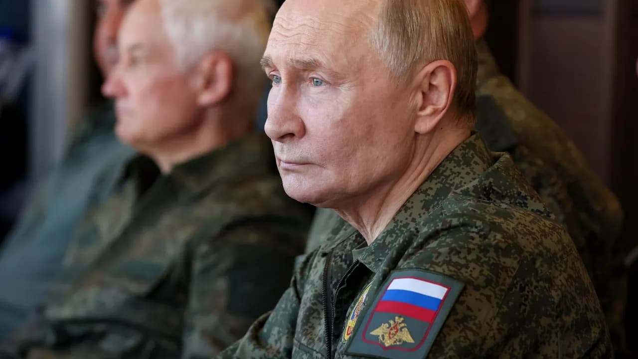 Putin a semnat o lege care permite folorirea forței armate pentru protejarea rușilor arestați în străinătate. Ce se ascunde în spatele inițiativei