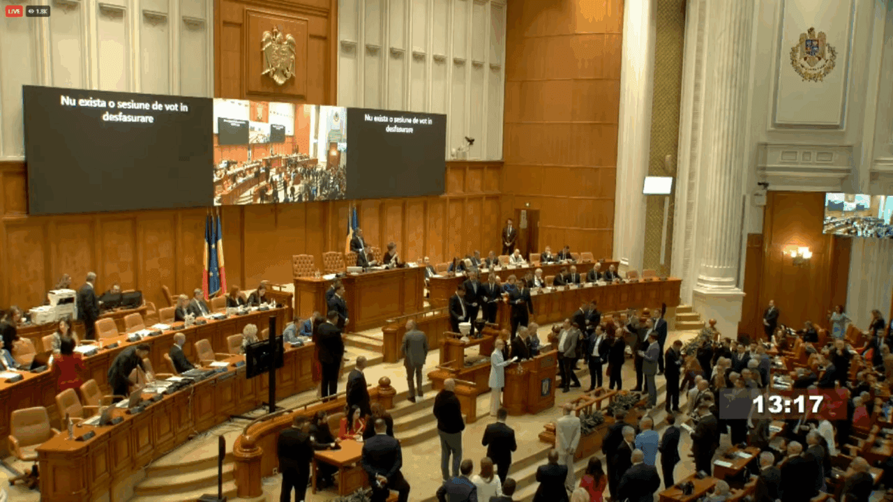 Tensiuni la votul pe moțiunea de cenzură Bolojan. “Unde este prezent? Să îl vedem”
