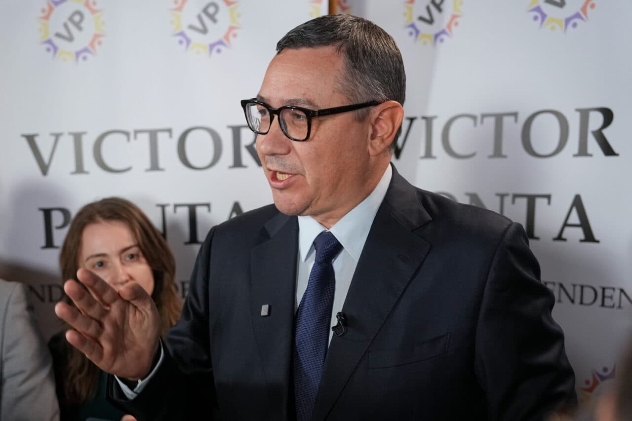 Ponta: „Urmează ca «haita useristă» să îl execute și pe Fritz”/”Cum naiba se mai gândește cineva să dea soarta României pe mâna unor asemenea oameni”