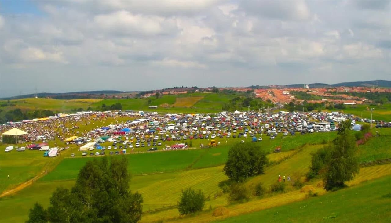 Singurul sat din România care este mai mare decât Bucureștiul. Câți locuitori are