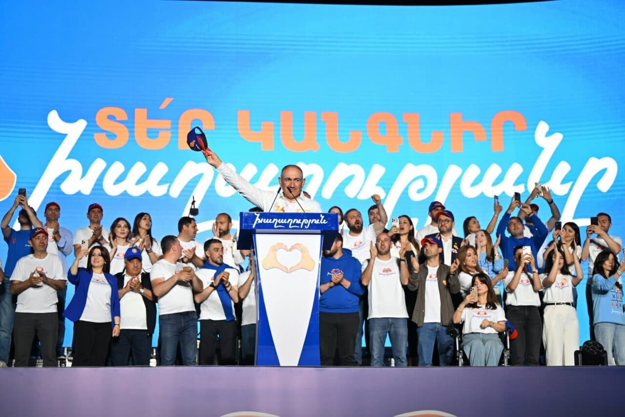 Alegeri în Armenia: Pashinyan revendică victoria la parlamentare. Erevanul și consolidează apropierea de UE și distanțarea de influența Rusiei