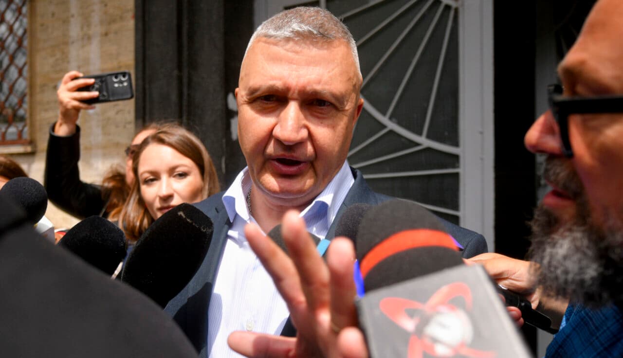 Decizie definitivă: Telefoanele generalului Vlad Gheorghiță rămân la DNA. Șeful Statului Major trebuie să plătească 600 lei cheltuieli judiciare