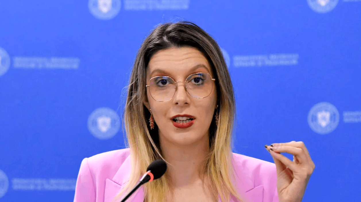 Diana Buzoianu anunță că procesul cu RAAPPS se rejudecă. Ministra USR ceruse în instanță ca Regia de Stat să-și publice lista cu imobilie și chiriile încasate