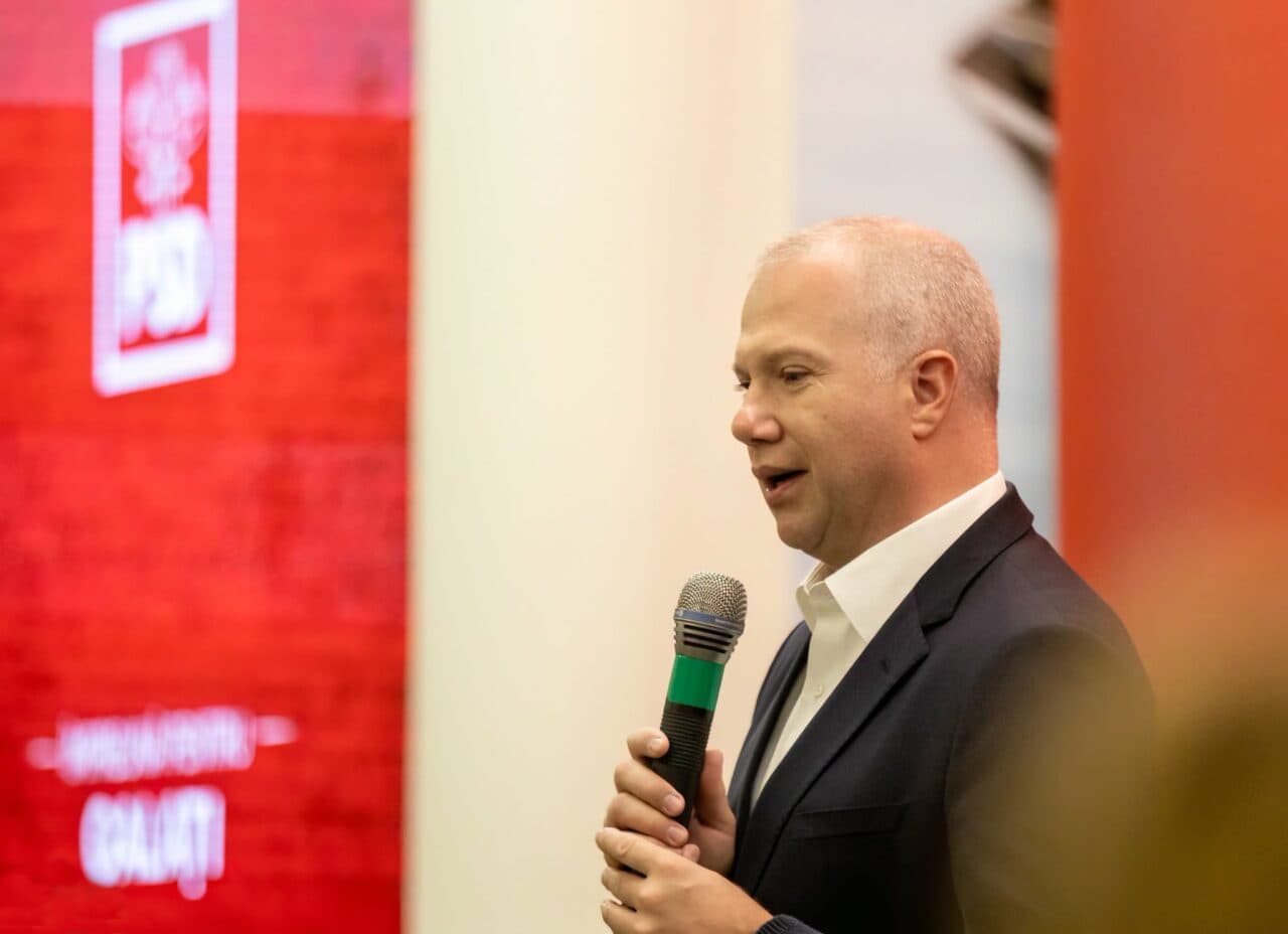 Ionuț Pucheanu transmite că PSD vrea să continue „căsătoria” cu PNL, dar fără Bolojan: „Am vrea să schimbăm mireasa”