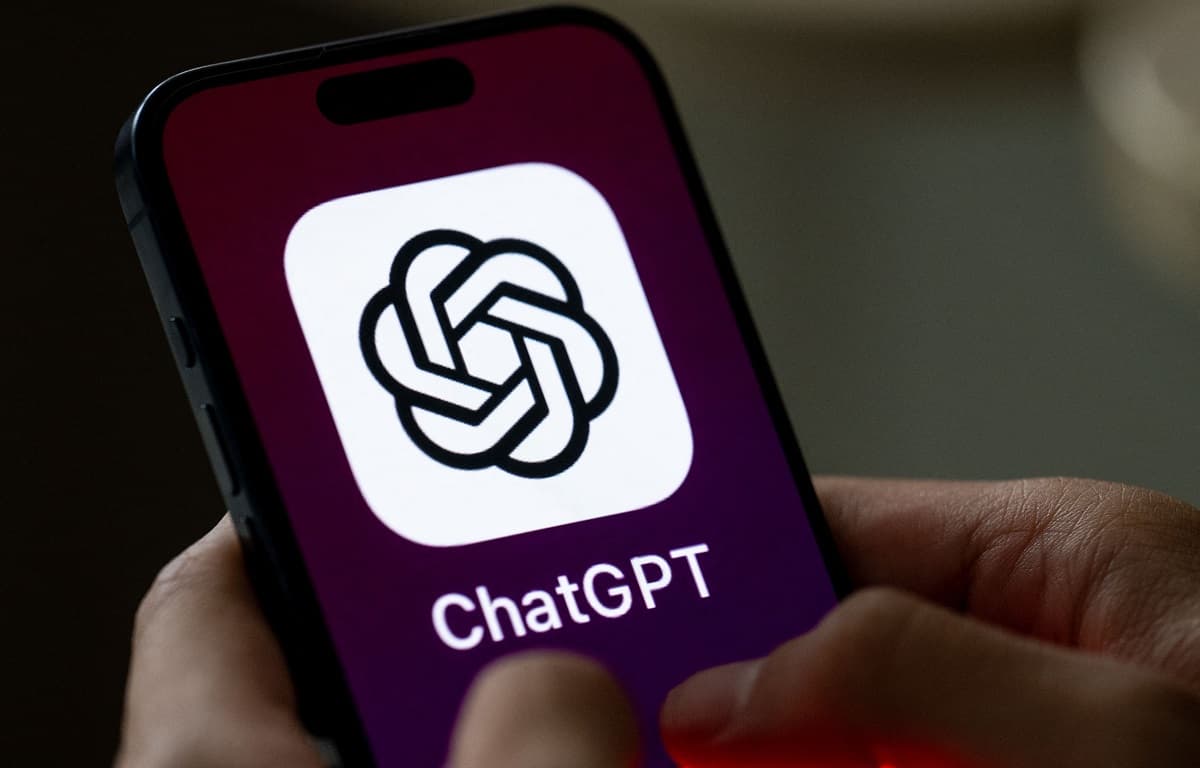 OpenAI ia în considerare să acționeze Apple în justiție. Care este motivul