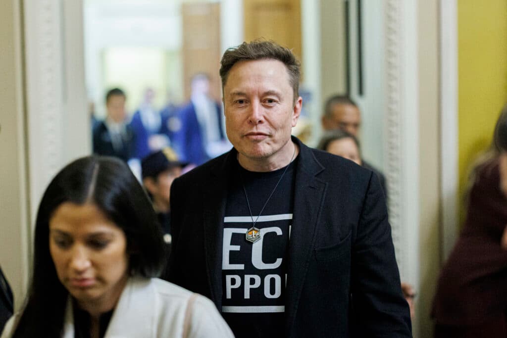 Elon Musk, convocat în Franța într-o anchetă privind conținut ilegal pe platforma X