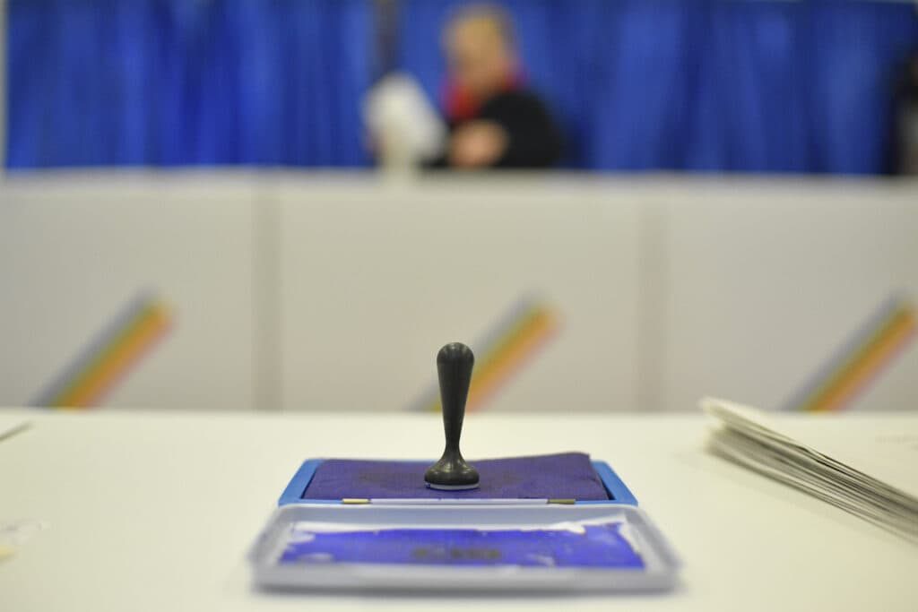AUR vrea un Parlament cu doar 299 de aleși. Consiliul Legislativ: proiectul nu poate fi promovat