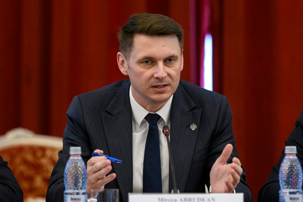 Șeful Senatului trage un semnal de alarmă: „O soluție tehnocrată riscă să prelungească incertitudinea politică”
