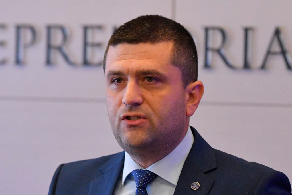Drone pentru Armată. Miruță anunță semnarea unui contract prin SAFE