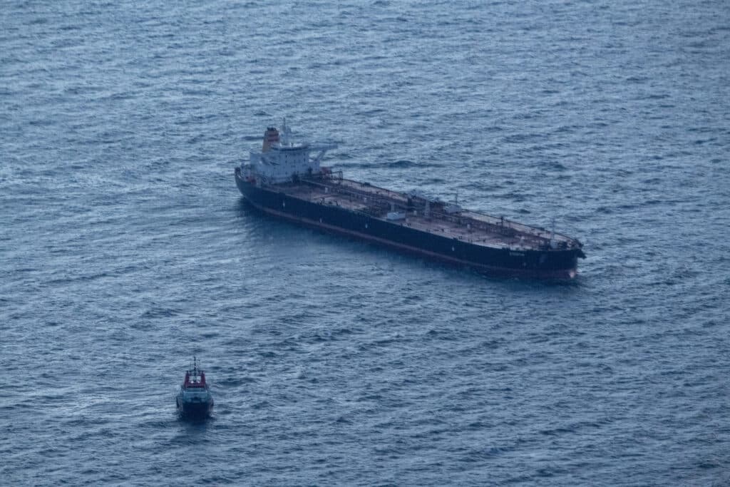 SUA au lovit petroliere iraniene în Golful Oman. Tensiunile dintre Washington și Teheran escaladează