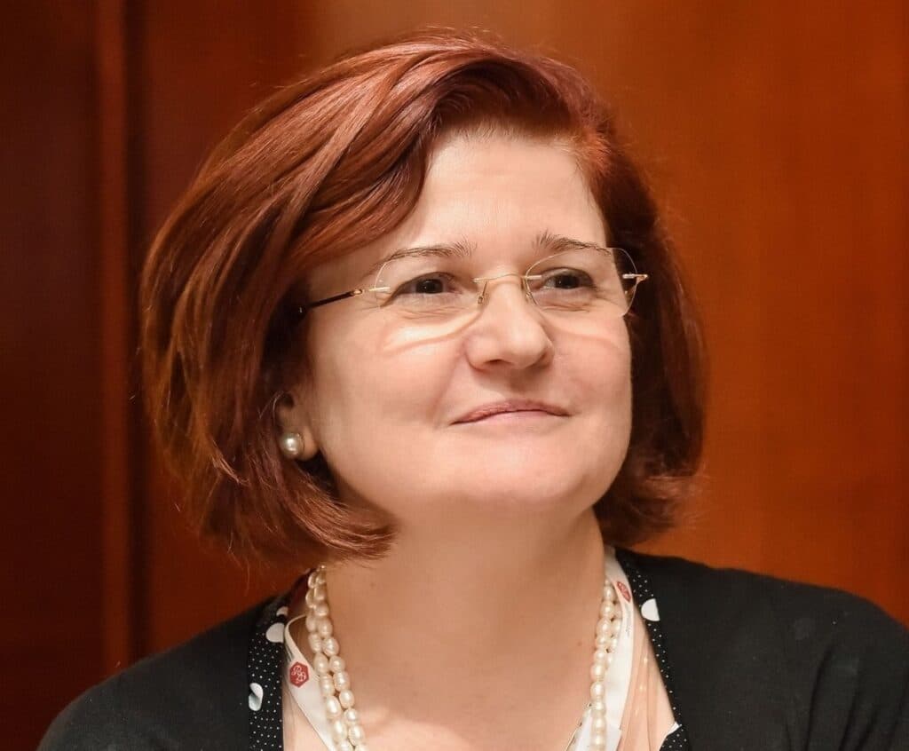 Colegiul Medicilor se distanțează de afirmațiile unui ginecolog despre sarcina concepută în post / „Libertatea de exprimare nu poate fi disociată de responsabilitatea profesională”