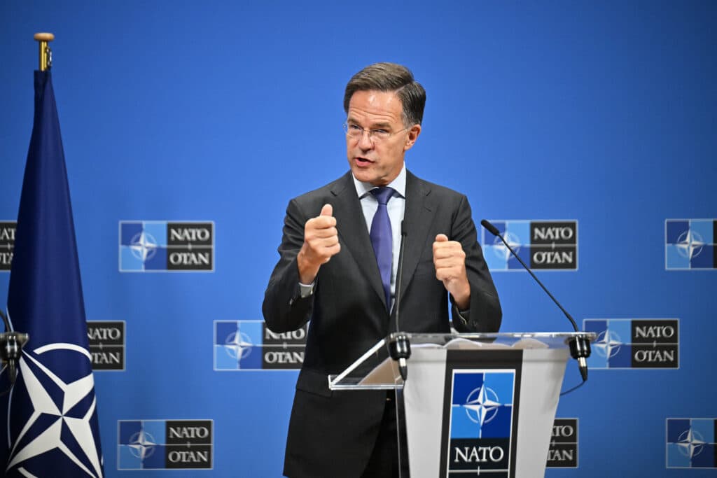Mark Rutte, mesaj dur pentru tinerii ruși care vor să plece în Ucraina: „Veți fi lăsați în noroi să muriți”